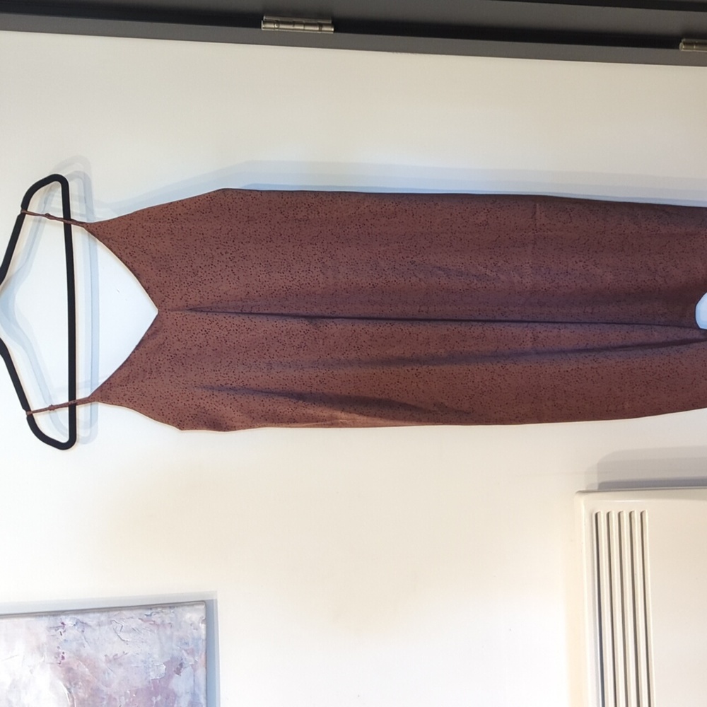 Brown dress